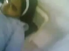 युगल शौकिया मिर्च से ...
