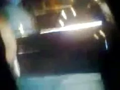 अंधेरे बालों वाली कि ...