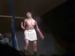 मुझे चोदो हिंदी सेक् ...