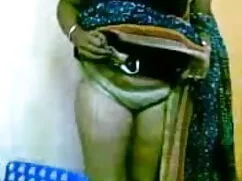 जूलिया उसके हिंदी फु ...