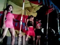 बस्टी कॅम गर्ल सवारी ...