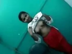 दोस्त तो हॉलीवुड फुल ...