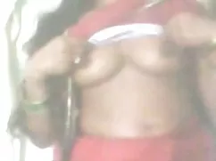 युवा टॉपलेस शहद उसके ...