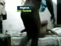 हॉट ब्लोंड एम्मा मॅई ...