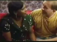 मार्सेला पेत्रेली स् ...