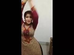 बूब्स हथियाने के हिं ...