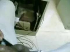 नकाबपोश पत्नी पर सेक ...