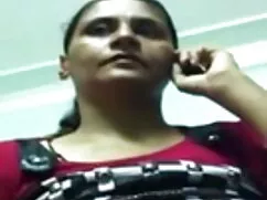 ExxxtraSmall - कमबख् ...