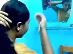 खूबसूरत एशले क्रीम स ...